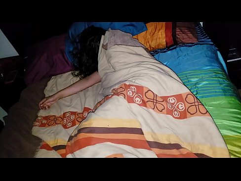 ❤️ Stepson ap reprimande jenn bèlmè li pandan l ap dòmi. ️ Porno nan ht.onetubes.top ❌